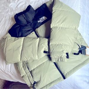 North face 1996 retro Nuptse jacket. Light green.